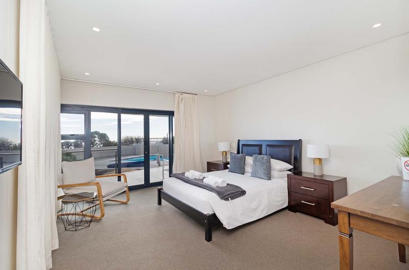 7 Bedroom Property for Sale in Llandudno Western Cape